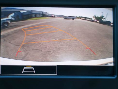Used 2022 Chevrolet Equinox LT FWD image 23