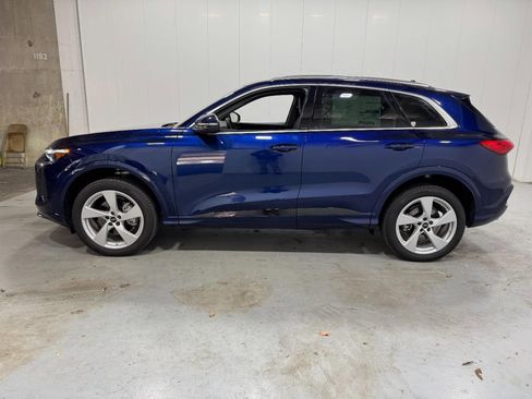New 2025 Audi Q5 Premium Plus image 2