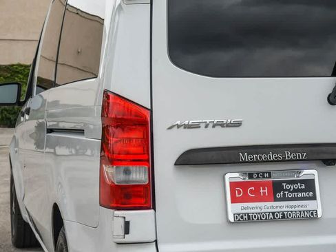 Used 2016 Mercedes-Benz Metris Passenger w/ Active Safety Plus Package image 6