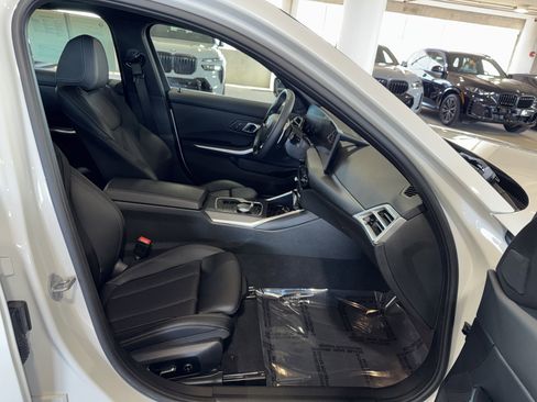 Certified 2025 BMW 330i Sedan image 10