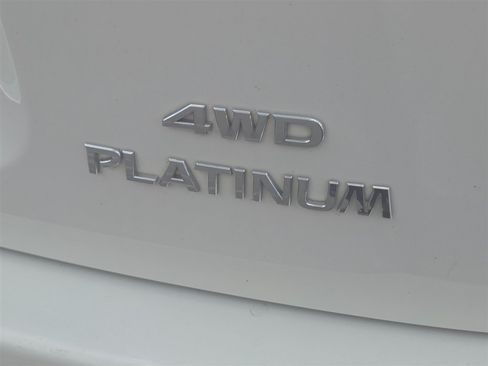 Used 2014 Nissan Pathfinder Platinum w/ Platinum Premium Package AWD/4WD image 20