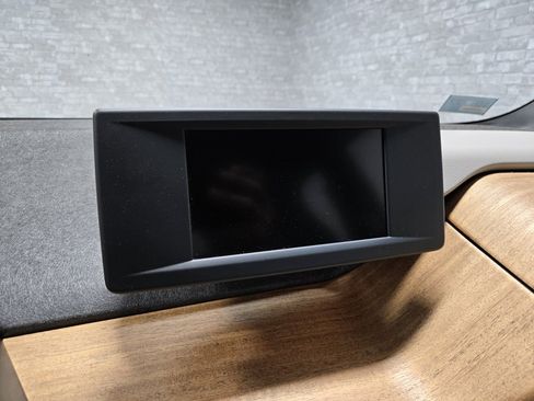 Used 2018 BMW i3 94Ah w/Range Extender image 21