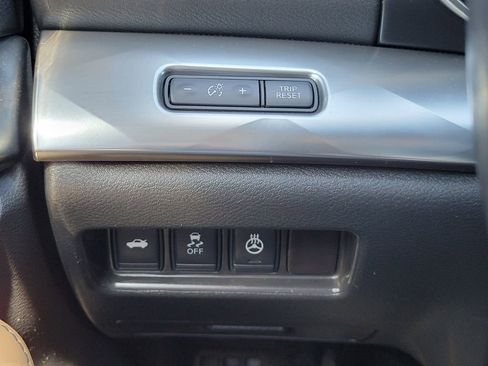 Used 2016 Nissan Maxima SR image 25