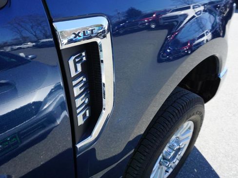 Used 2019 Ford F250 XLT w/ XLT Value Package AWD/4WD image 5
