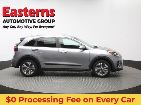 Used 2022 Kia Niro EX FWD image 46