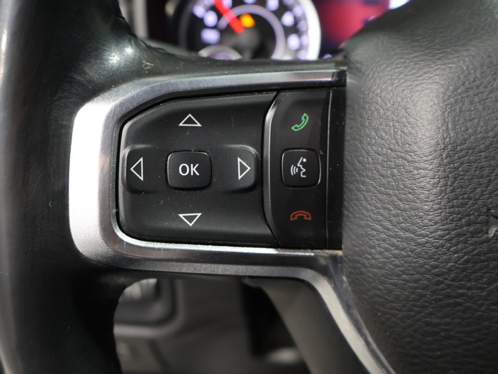 Used 2019 RAM 1500 Laramie AWD/4WD image 38