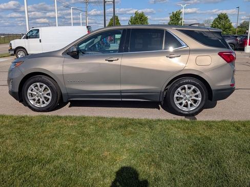 Used 2018 Chevrolet Equinox LT FWD image 10