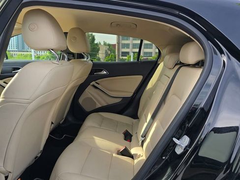 Used 2016 Mercedes-Benz GLA 250 4MATIC image 16