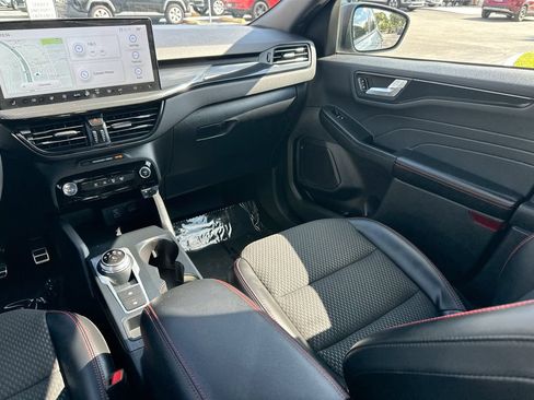 Used 2023 Ford Escape ST-Line w/ Tech Pack #1 AWD/4WD image 24