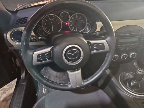 Used 2010 MAZDA MX-5 Miata Touring w/ Suspension Pkg image 16