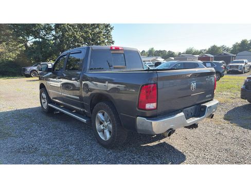 Used 2017 RAM 1500 Big Horn AWD/4WD image 4