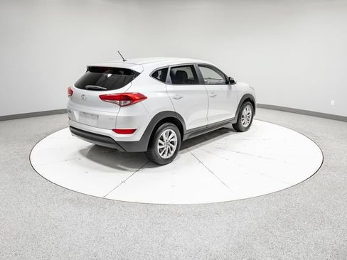Used 2018 Hyundai Tucson SE AWD/4WD image 29