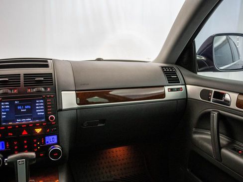 Used 2008 Volkswagen Touareg V10 TDI image 5