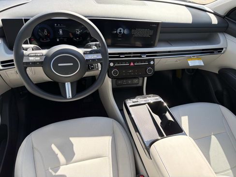 New 2026 Hyundai Tucson Blue SE image 12