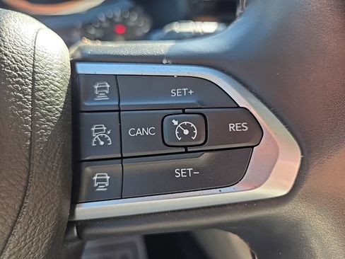 Used 2022 Jeep Compass Limited AWD/4WD image 41