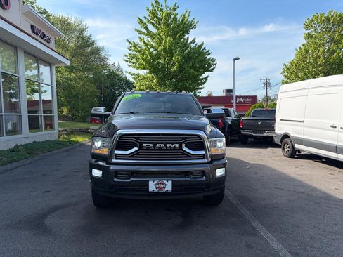 Used 2017 RAM 3500 Laramie Longhorn AWD/4WD image 3