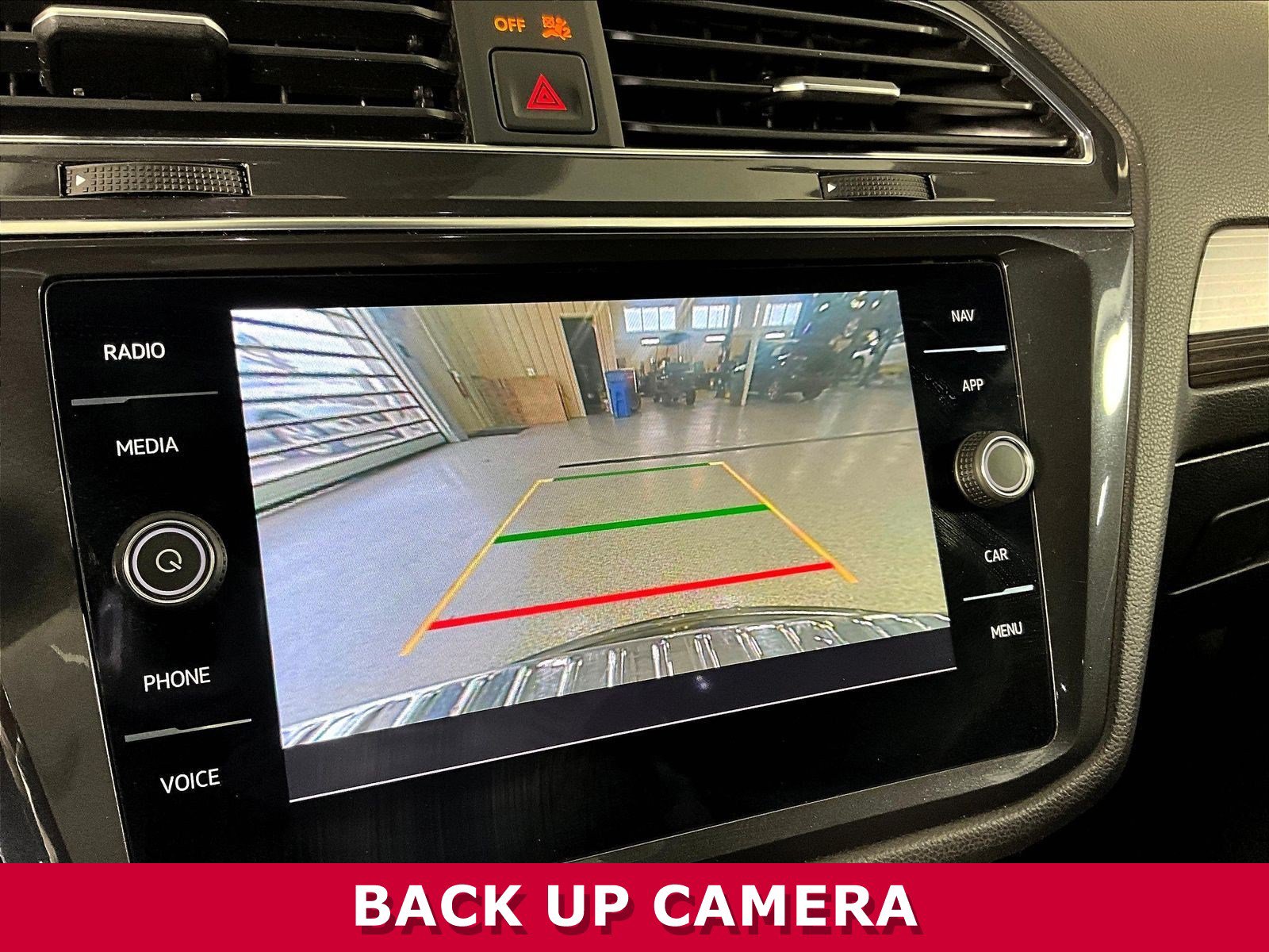 Used 2022 Volkswagen Tiguan SEL R-Line AWD/4WD image 14