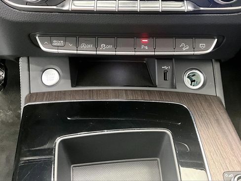 Used 2024 Audi Q5 2.0T Premium Plus image 24