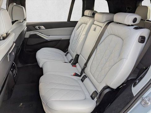 New 2026 BMW X7 xDrive40i w/ M Sport Package image 16