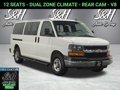 Used 2016 Chevrolet Express 3500 LT w/ LT Preferred Equipment Group RWD image 1