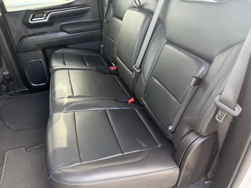 Used 2024 GMC Sierra 1500 SLT image 29