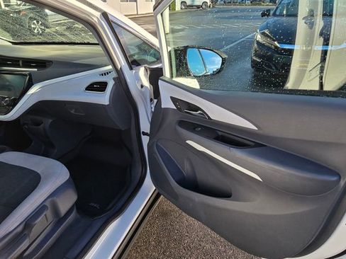 Used 2020 Chevrolet Bolt LT image 13
