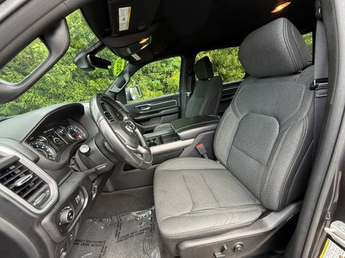 Used 2020 RAM 1500 Big Horn AWD/4WD image 5