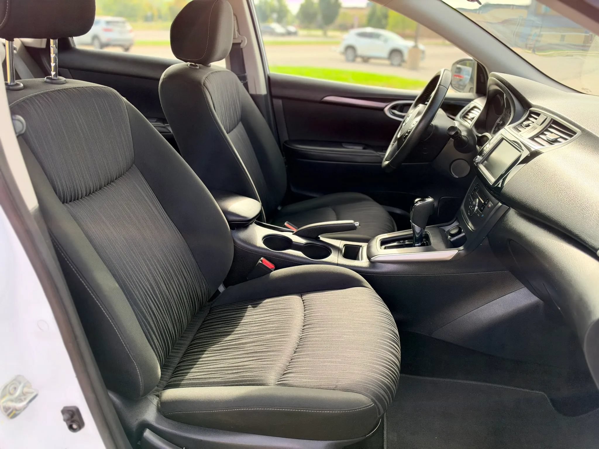 Used 2019 Nissan Sentra SV w/ Special Edition Package FWD image 27