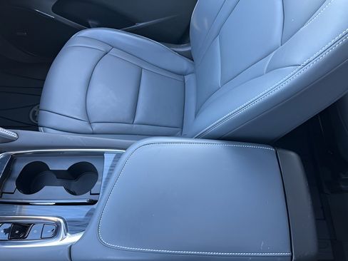 Used 2023 Buick Enclave Essence w/ Experience Buick Package image 17