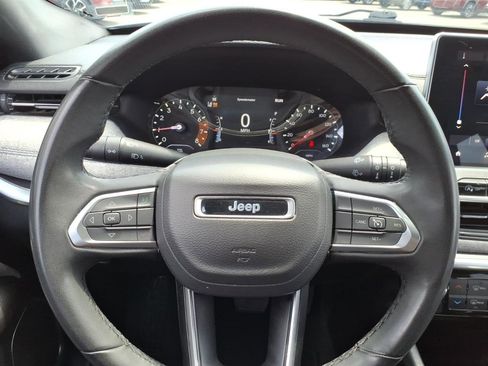 Used 2024 Jeep Compass Latitude AWD/4WD image 14