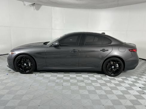 Used 2023 Alfa Romeo Giulia Sprint RWD image 5