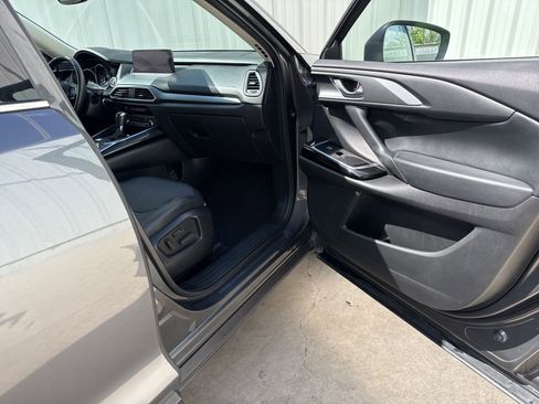 Used 2023 MAZDA CX-9 Touring image 18