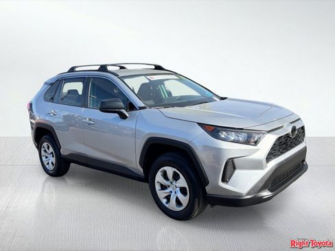 Certified 2019 Toyota RAV4 LE w/ Carpet Mat Package FWD image 8