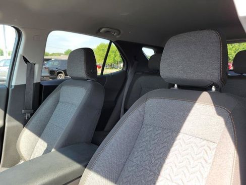Used 2024 Chevrolet Equinox LT w/ LPO, Floor Liner Package FWD image 11