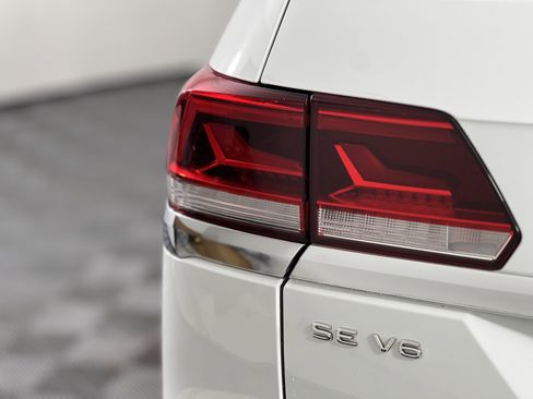 Used 2021 Volkswagen Atlas SE image 12