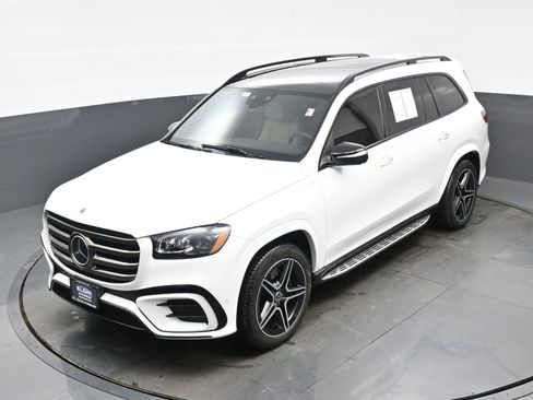 Used 2025 Mercedes-Benz GLS 450 4MATIC image 35