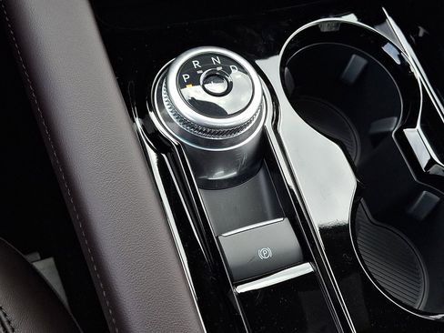 New 2026 Ford Explorer Platinum image 11