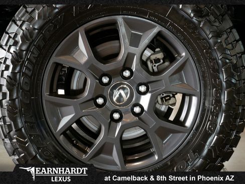 Used 2024 Lexus GX 550 AWD/4WD image 19