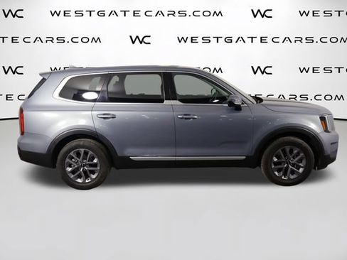 Certified 2024 Kia Telluride LX FWD image 49