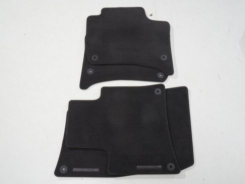 Used 2017 Porsche Cayenne Turbo image 86