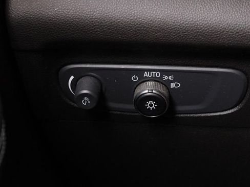 Used 2021 Buick Envision Essence w/ Sport Touring Package FWD image 22
