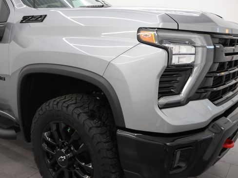 Used 2025 Chevrolet Silverado 2500 LTZ w/ Trail Boss Package AWD/4WD image 31