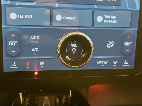 Used 2025 Ford Mustang Mach-E Premium image 24