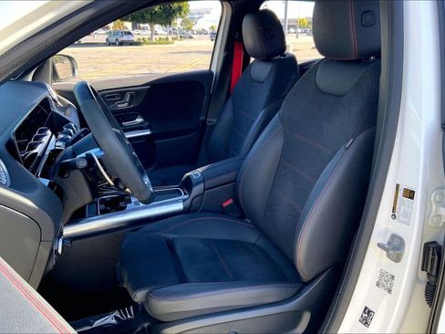 Used 2024 Mercedes-Benz GLA 35 AMG 4MATIC image 10