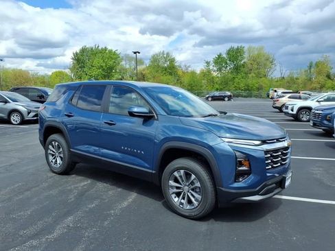New 2026 Chevrolet Equinox LT FWD image 1