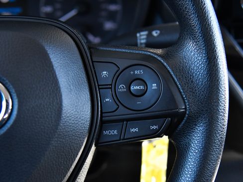 Used 2024 Toyota Corolla LE image 29