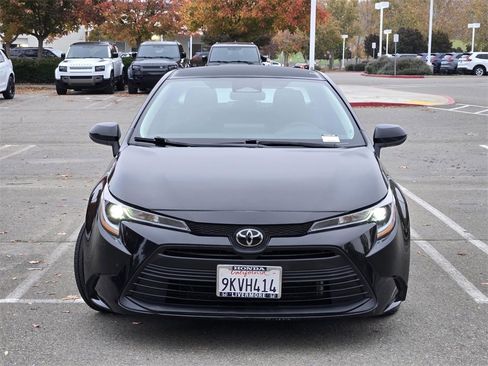 Used 2024 Toyota Corolla LE image 2