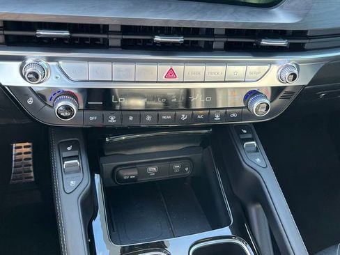 Used 2025 Kia Telluride SX Prestige X-Line AWD/4WD image 24