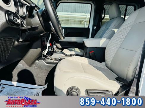 Used 2022 Jeep Gladiator Overland image 47