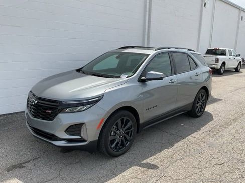 Used 2024 Chevrolet Equinox RS image 32